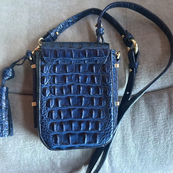 Brahman Crossbody - Picture 3 of 8